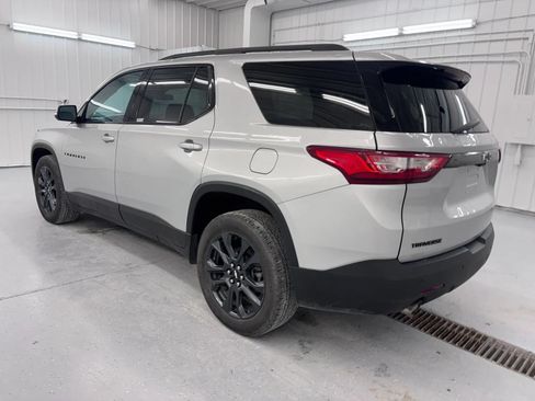 Used 2021 Chevrolet Traverse RS FWD image 4