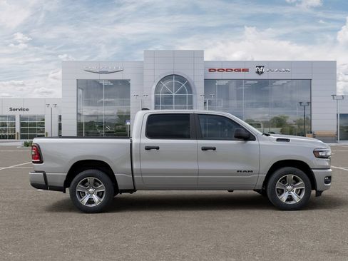 New 2026 RAM 1500 Express RWD image 21
