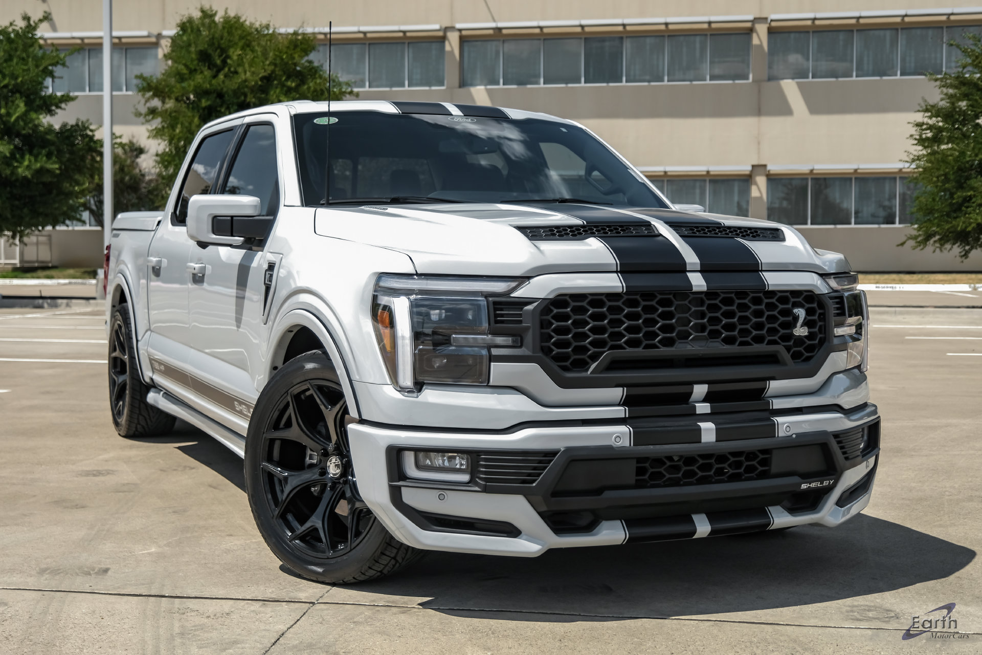Used 2025 Ford F150 Lariat w/ Equipment Group 502A High AWD/4WD image 24