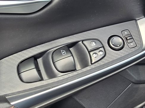Used 2023 Nissan Sentra SR w/ Trunk Package FWD image 22