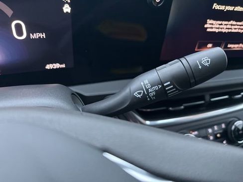 Used 2024 Buick Envista Preferred w/ Convenience I Package image 18