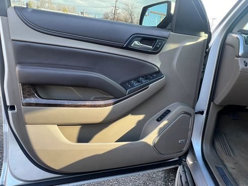 Used 2018 Chevrolet Tahoe LT image 13