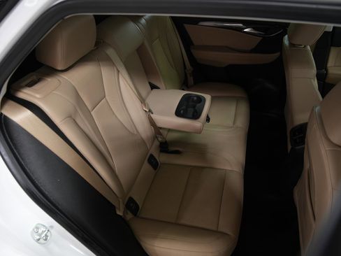 Used 2024 Buick Envision Preferred AWD/4WD image 19