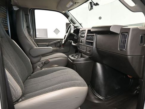 Used 2024 Chevrolet Express 2500 w/ Driver Convenience Package image 36