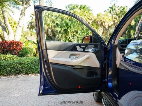 Used 2022 Mercedes-Benz GLE 53 AMG 4MATIC image 56