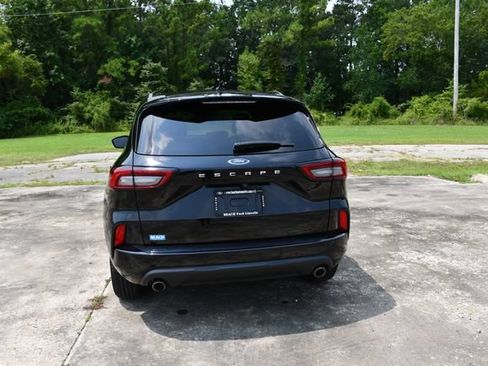 Used 2023 Ford Escape ST-Line w/ Tech Pack #1 FWD image 4