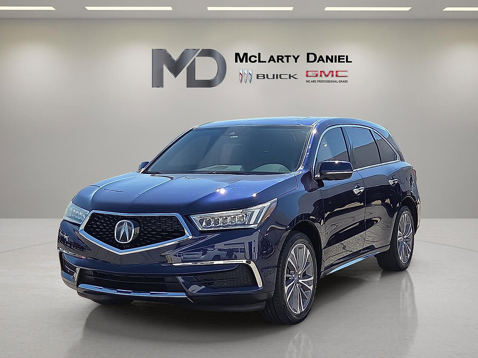 Used 2017 Acura MDX w/ Technology Package AWD/4WD image 3
