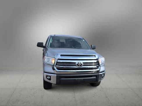 Used 2016 Toyota Tundra SR5 AWD/4WD image 3