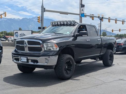 Used 2017 RAM 1500 Big Horn AWD/4WD image 9