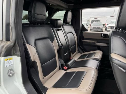 Certified 2023 Ford Bronco Wildtrak image 30