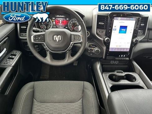 Used 2025 RAM 1500 Big Horn AWD/4WD image 10