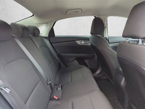 Used 2021 Kia Forte LXS FWD image 20