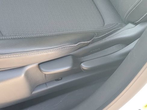 Used 2025 Buick Encore GX Preferred FWD image 15