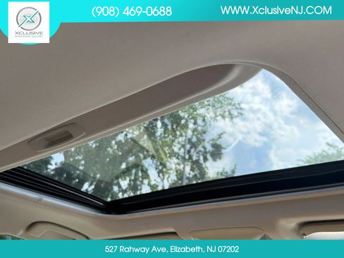 Used 2020 Toyota RAV4 Limited FWD image 29