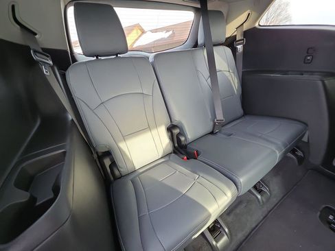 Used 2018 Buick Enclave Premium image 27