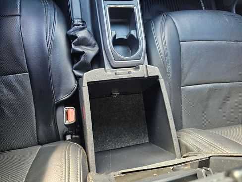 Used 2019 Toyota Tacoma TRD Off-Road image 31