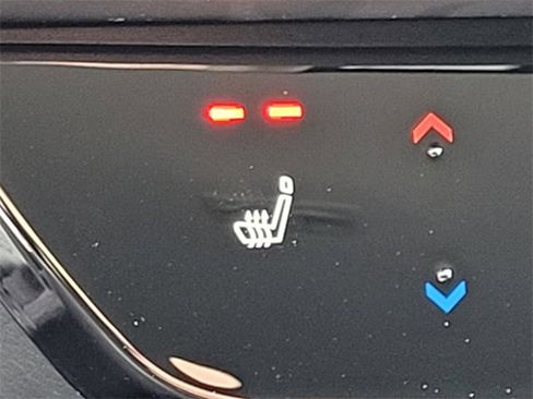 New 2026 Nissan Kicks SR image 16