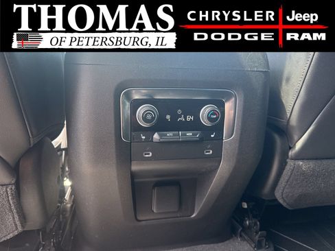 Used 2021 Chevrolet Tahoe Premier AWD/4WD image 17