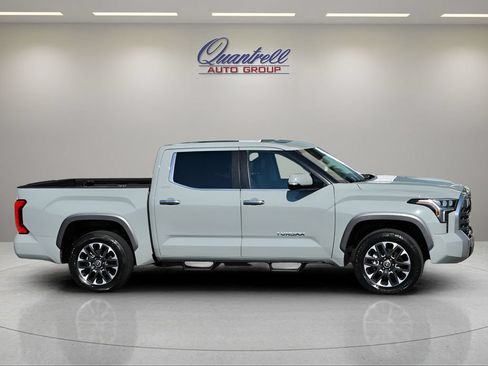 Used 2024 Toyota Tundra Limited AWD/4WD image 3