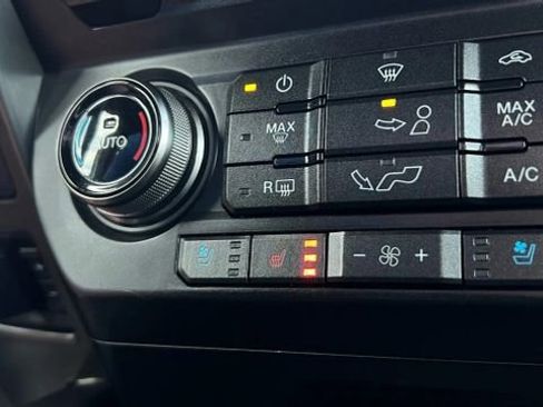 Used 2018 Ford F150 Raptor w/ Equipment Group 802A Luxury image 37