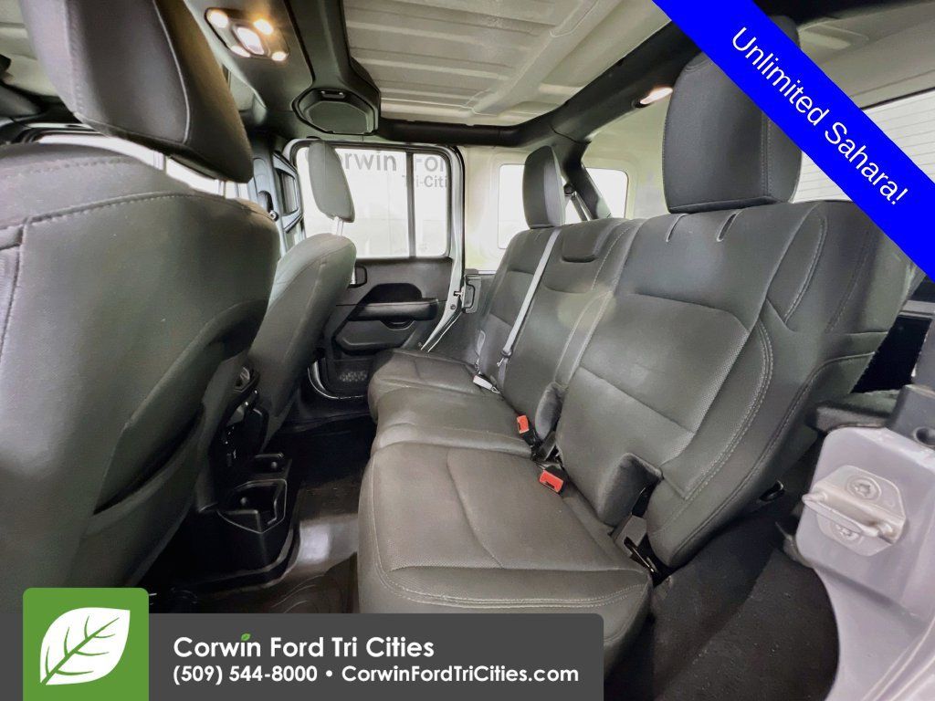 Used 2020 Jeep Wrangler Unlimited Sahara AWD/4WD image 26