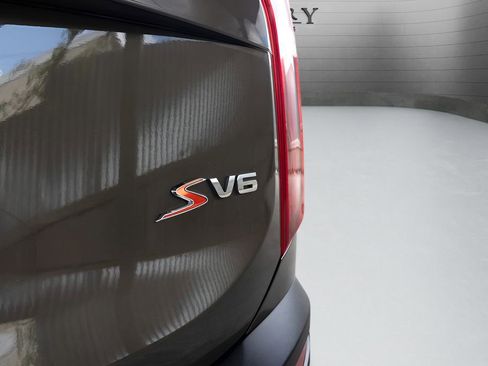 Used 2020 Kia Telluride S w/ S 8 Passenger Seating Package image 18