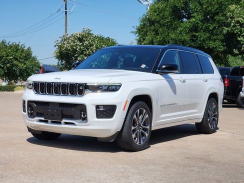 Certified 2024 Jeep Grand Cherokee L Overland w/ Advanced Protech Group III AWD/4WD image 3