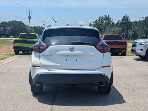 Used 2024 Nissan Murano SV FWD image 4