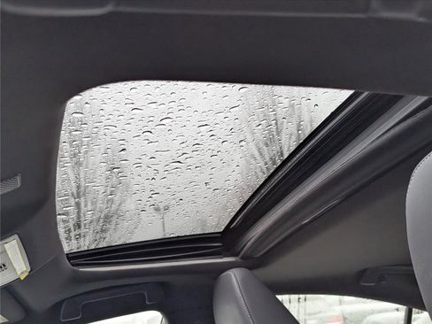 Used 2025 Lexus IS 350 F Sport w/ Navigation Package image 19