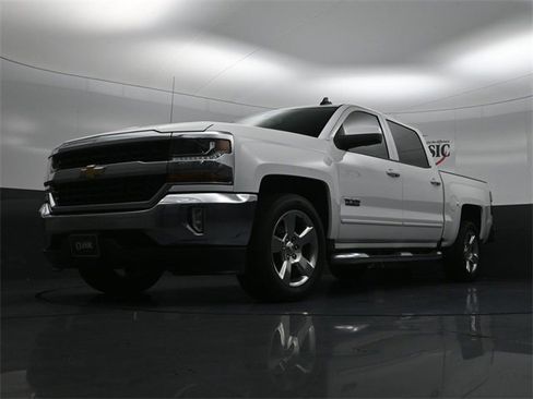 Used 2016 Chevrolet Silverado 1500 LT w/ Texas Edition image 25