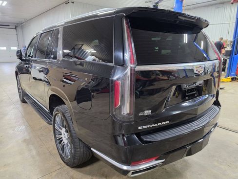 Used 2022 Cadillac Escalade ESV Luxury AWD/4WD image 7