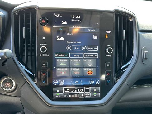 Used 2024 Subaru Ascent Onyx Edition image 19