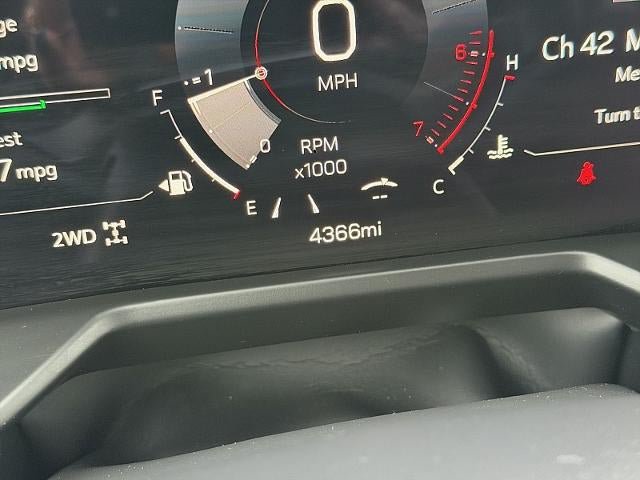 Used 2026 GMC Acadia AT4 AWD/4WD image 28
