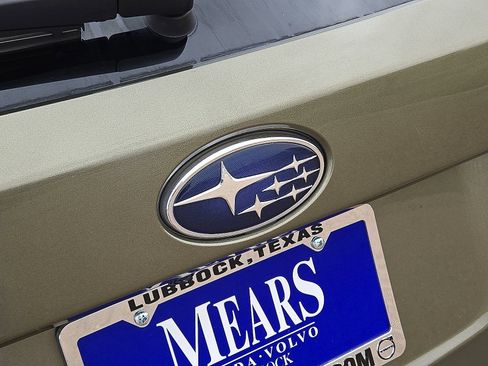 Used 2025 Subaru Outback Premium AWD/4WD image 11
