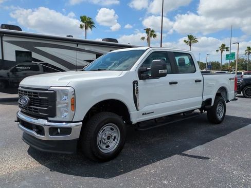 New 2026 Ford F250 XL w/ XL Chrome Package AWD/4WD image 9