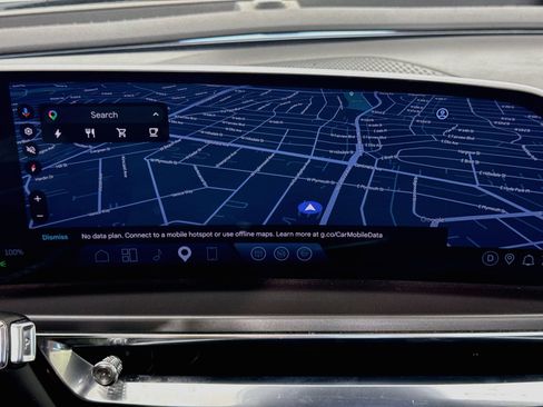 Used 2024 Cadillac Lyriq Tech RWD image 15