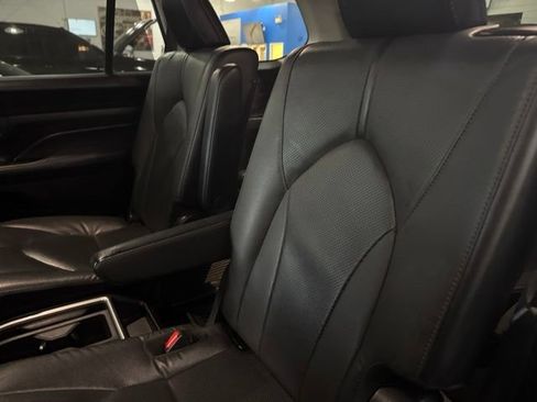 Used 2025 Toyota Grand Highlander AWD image 14