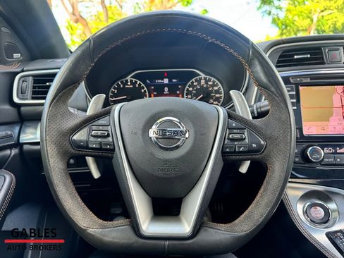 Used 2019 Nissan Maxima SR w/ Premium Package FWD image 12