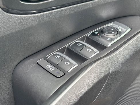 New 2026 Kia Sorento S w/ S Panoramic Sunroof Package image 28