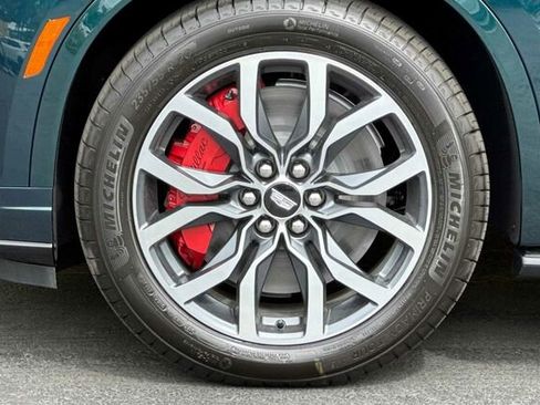 New 2025 Cadillac XT6 Sport image 27