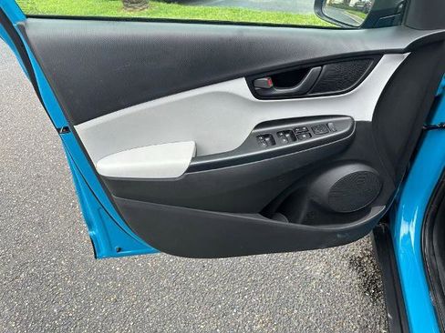 Used 2023 Hyundai Kona SEL FWD image 10