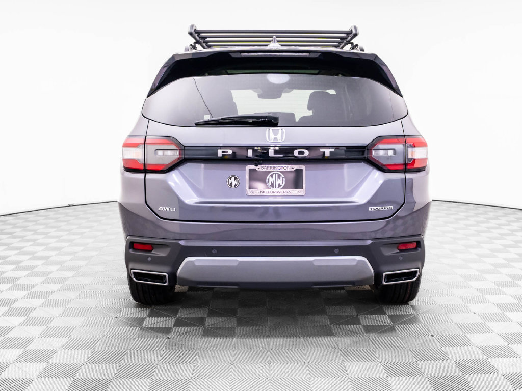 Certified 2026 Honda Pilot Touring image 5