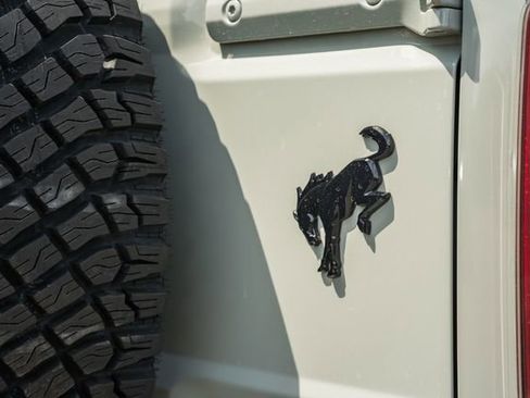 Used 2022 Ford Bronco Wildtrak AWD/4WD image 10