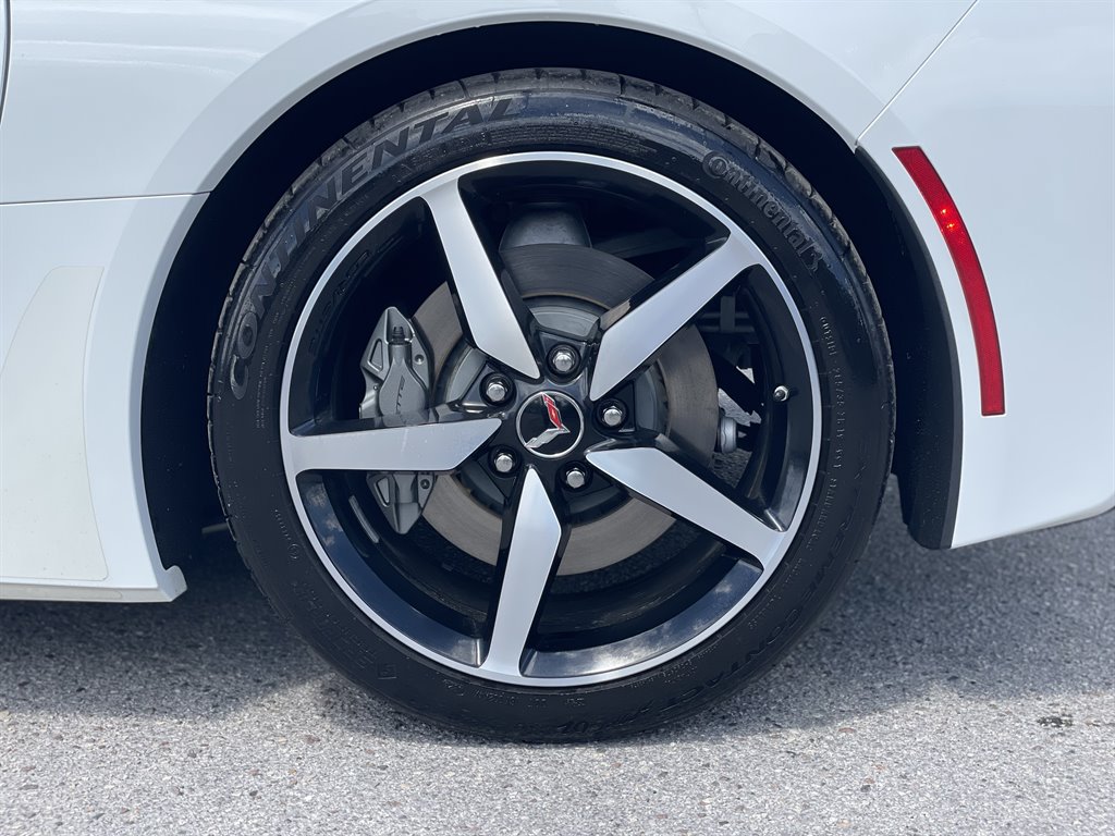 Used 2015 Chevrolet Corvette Stingray Convertible w/ 3LT Preferred Equipment Group RWD image 31