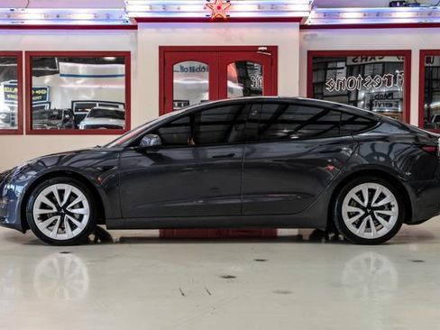 Used 2022 Tesla Model 3 Long Range image 12
