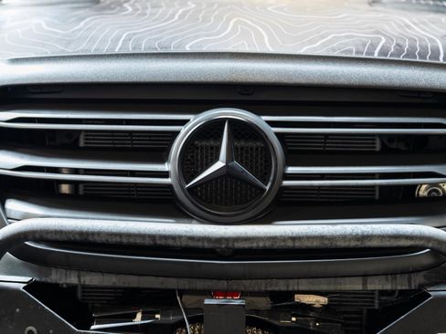 Used 2021 Mercedes-Benz Sprinter 2500 w/ Premium Plus Package image 15