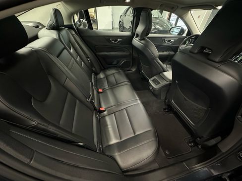 Used 2024 Volvo S60 B5 Core image 17