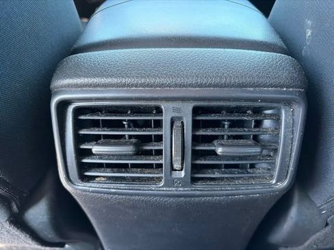 Used 2020 Nissan Rogue S FWD image 23