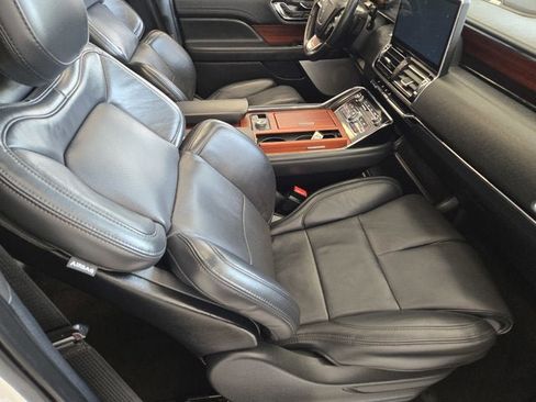 Used 2024 Lincoln Navigator L Reserve w/ Equipment Group 201A image 5