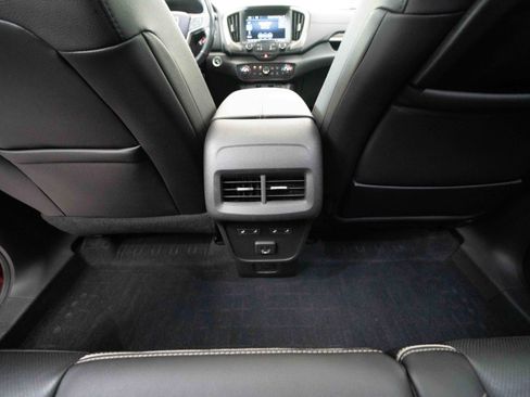 Used 2020 GMC Terrain Denali w/ Denali Premium Package AWD/4WD image 22